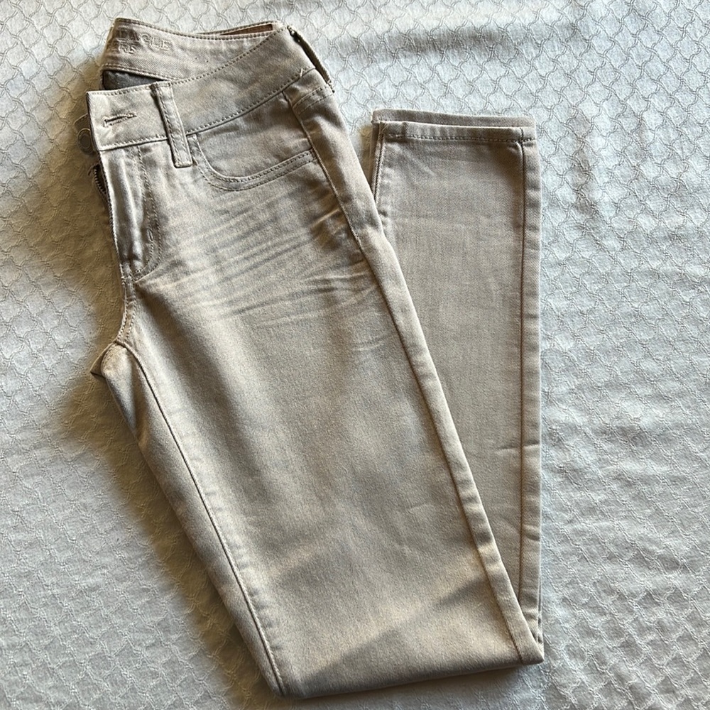 American Eagle tan Jegging size 2